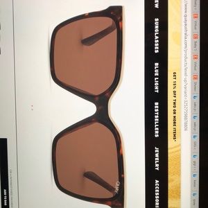 Quay sunglasses Level Up. 125